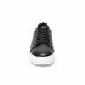 Siyah Erkek Deri Sneaker beyaz arka plan