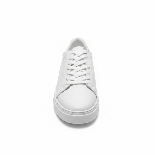 Beyaz Erkek Deri Sneaker beyaz arka plan